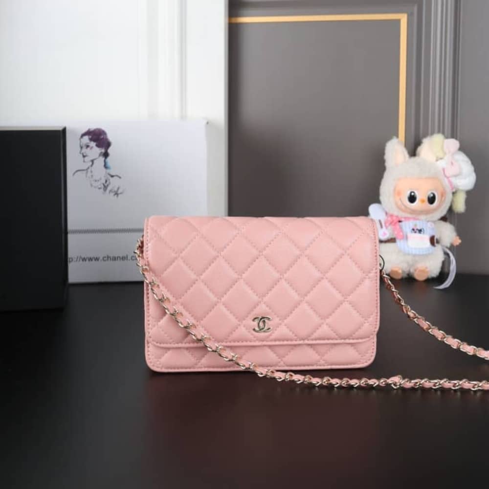 Classic Small Grained Leather WOC Light Pink 19cm AP0250 Y33352 NG120 Classic Bag