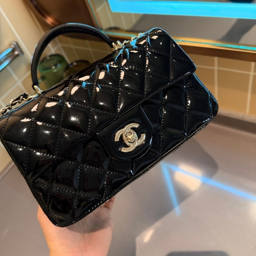 Classic Mini Shiny Patent Leather Handle Bag Black 20cm Classic Bag