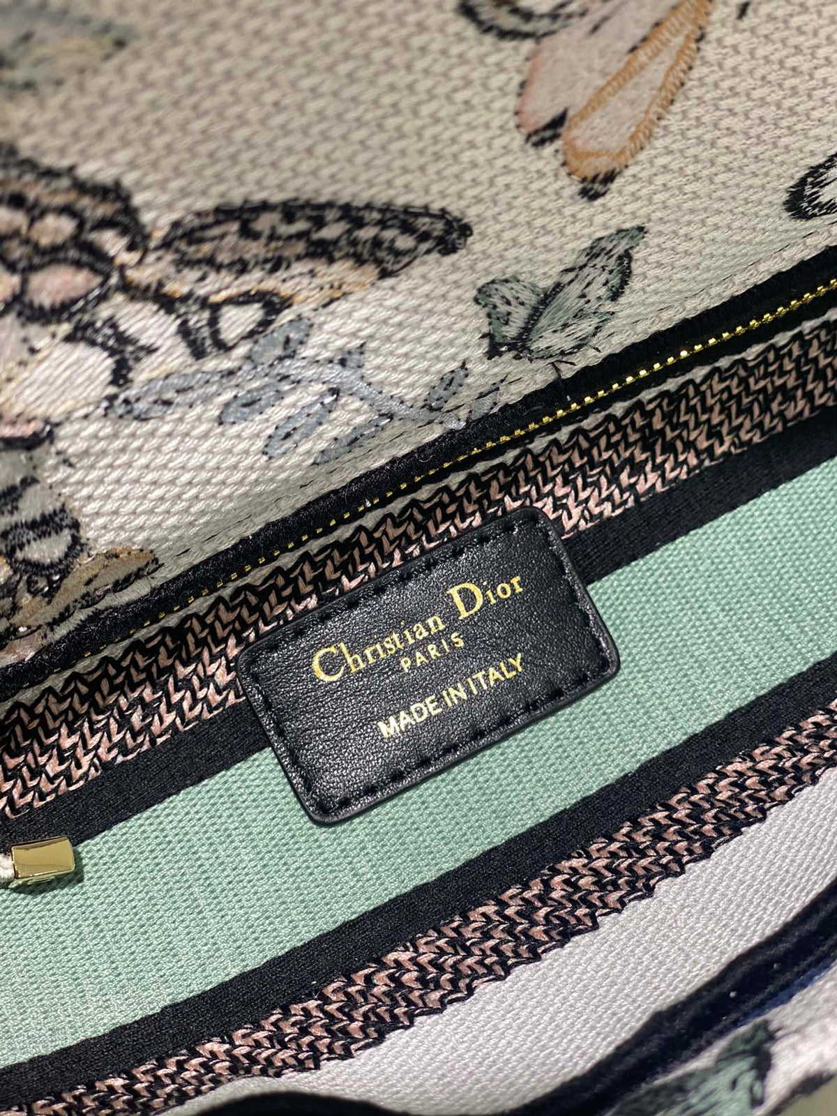 2026 Exquisite+leather+bags-139