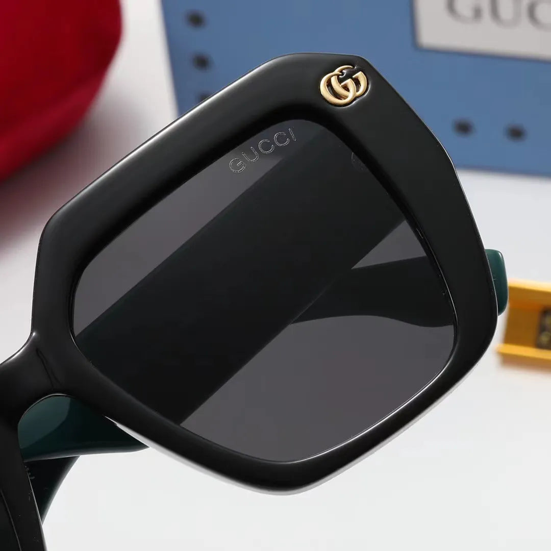 2026 Striped Frame Vintage Sunglasses