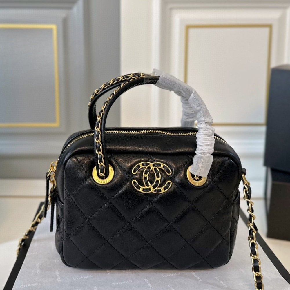 25c Chain Handle Bowling Bag Black 18cm 25 New Collection Bag
