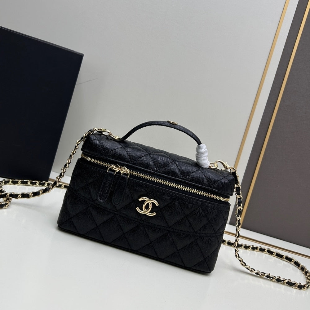 25C Vanity With Chain Small Grainy Leather Handle Bags Black 19cm 25 New Collection Bag