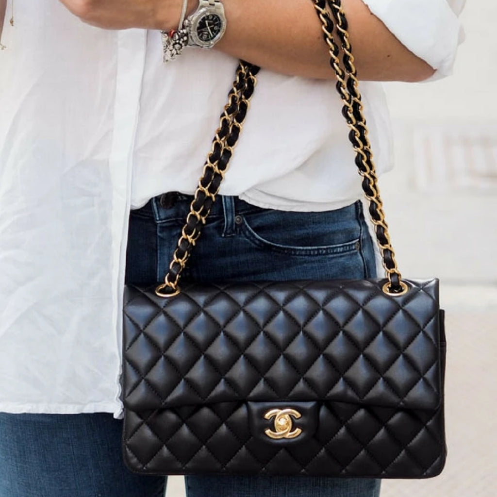 Classic 11.12 Medium Smooth Leather Flap Bag Black 25cm A01112 Y01295 94305 22 New Collection Bag Flap Bag