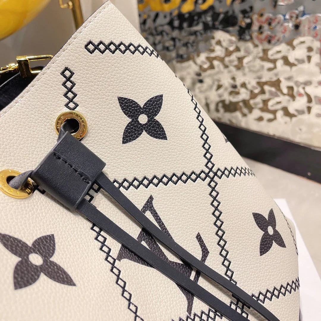 2026 Exquisite+leather+bags-509