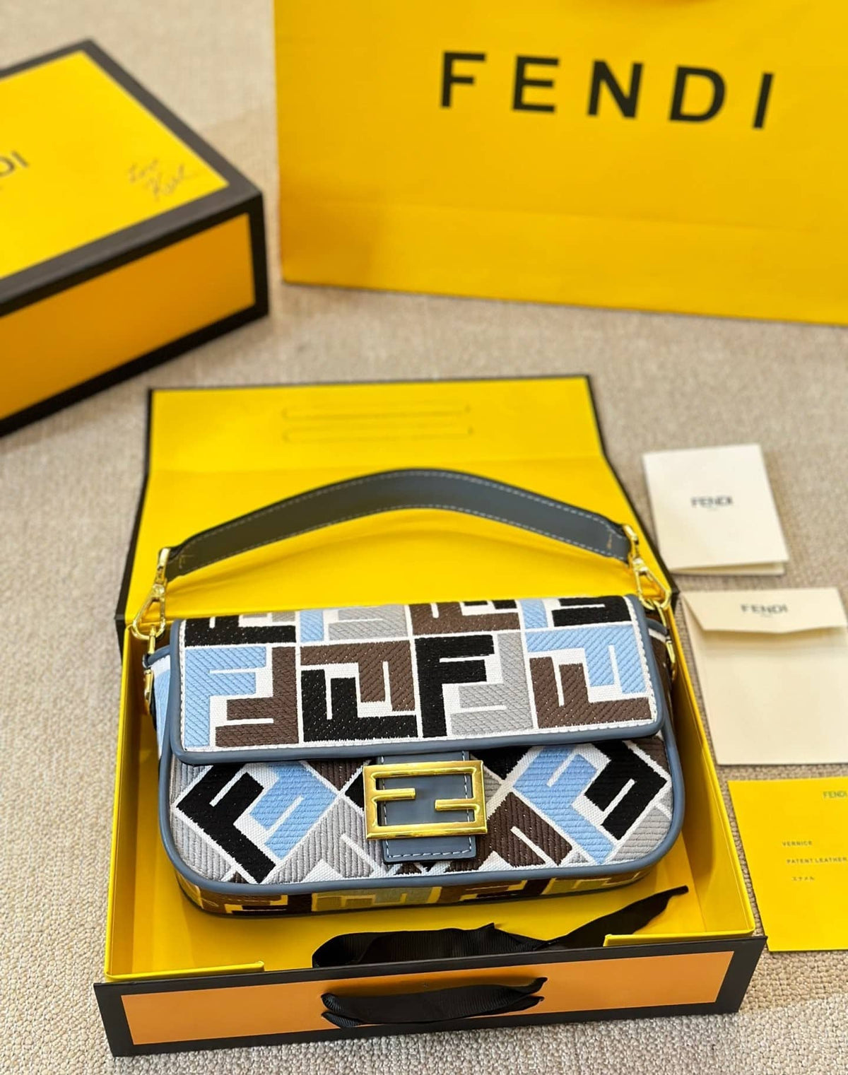 Baguette Medium FF Embroidered Canvas Shoulder Bag Multicolor 26Cm 22 New Collection Bag Baguette Bag