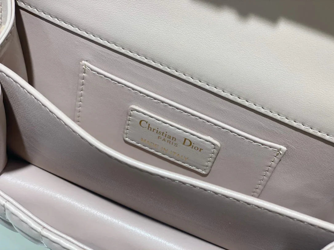 2026 Exquisite+leather+bags-71