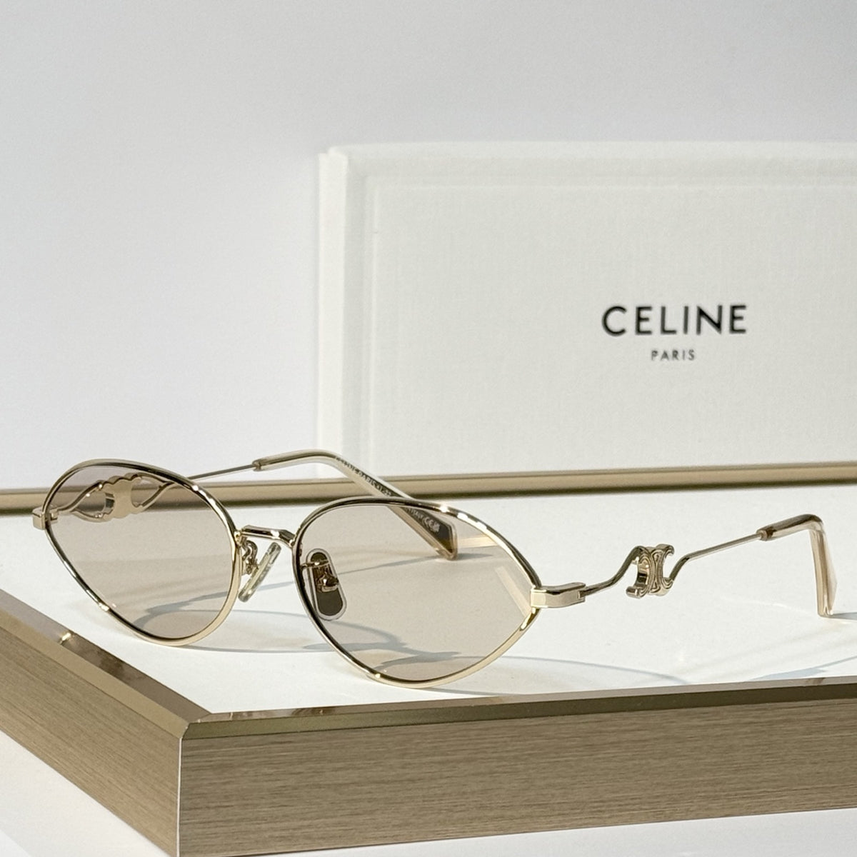 2026 High-End leisure travel versatile sunglasses19024