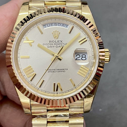 [Super Clone] Regency Weekday 40 mm Weekday Fluted Bezel White Dial 228236 8496