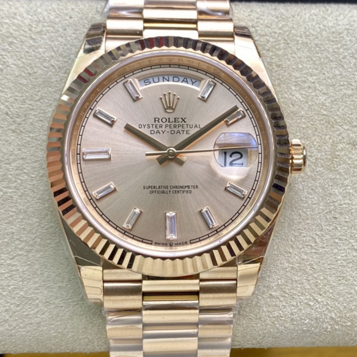 Regency Weekday 40 mm Weekday Fluted Bezel Sundust set with diamonds Dial 228235 6062