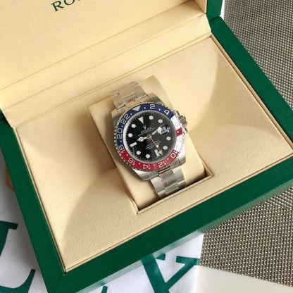 [Super Clone] Regency Traveller Traveller 40 mm Timeless Red and blue Bezel Black Dial 126710BLRO 7840