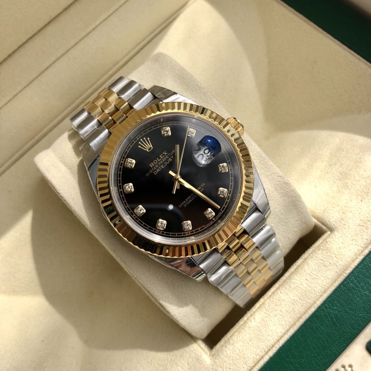 [Super Clone] Regency Classic Date 41 mm Five-Link Fluted Bezel Bright black set with diamonds Dial 126333 6050