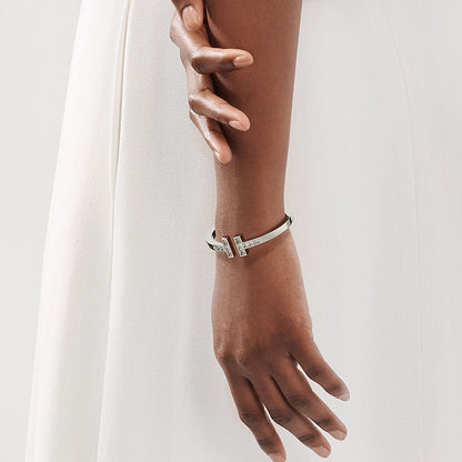 18K Celestial T Diamond Square Bracelet