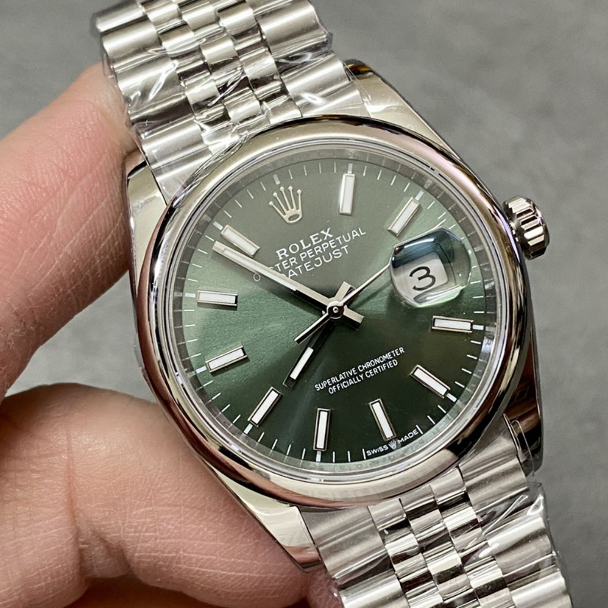 [Super Clone] Regency Classic Date 36 mm Five-Link Domed Bezel Mint green Dial 126200 5835