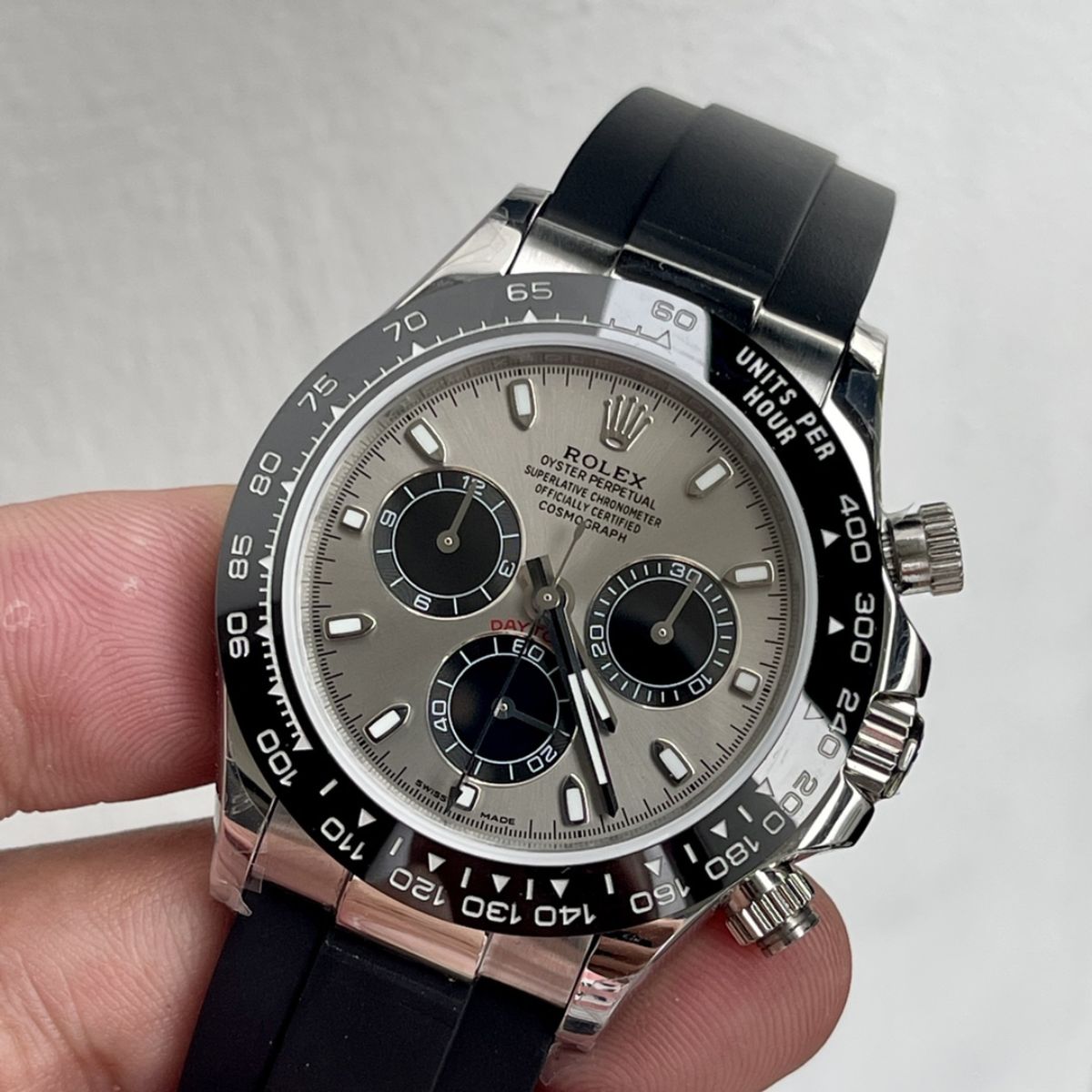 [Super Clone] Regency Racing Chronograph 40 mm Rubber Ceramic Bezel Steel and bright black Dial 126519LN 4605