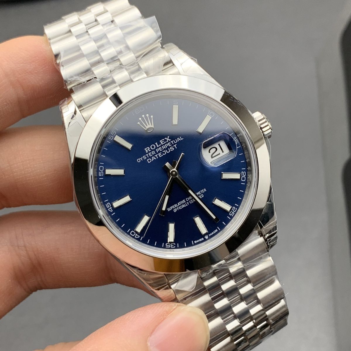 [Super Clone] Regency Classic Date 41 mm Five-Link Smooth Bezel Bright blue Dial 126300 8391