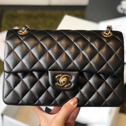 Classic 11.12 Medium Smooth Leather Flap Bag Black 25cm A01112 Y01295 94305 22 New Collection Bag Flap Bag
