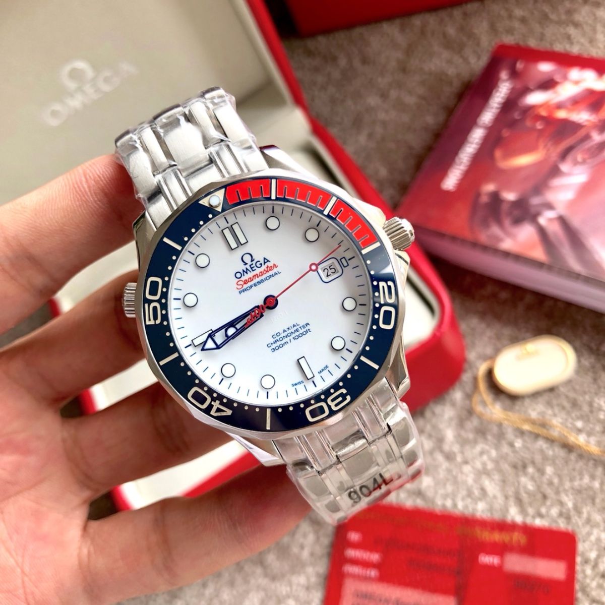 Celestial Seafarer Diver 300M 41mm Steel On Steel White Dial 4226