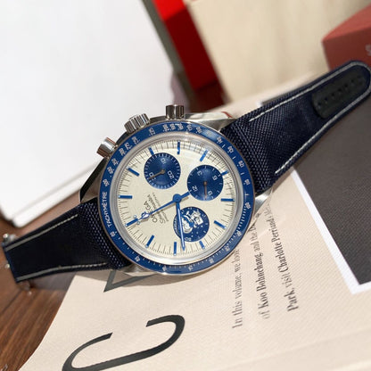 Celestial Chronograph Silver Snoopy Award 50th Anniversary 42mm Steel On Nylon Strap Silver Dial 9472