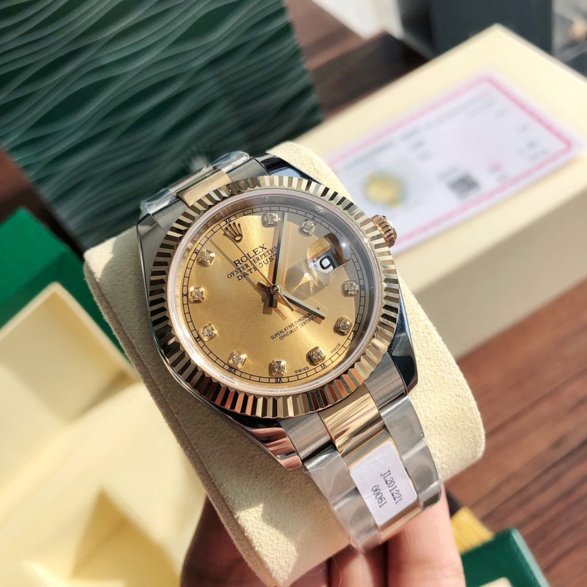 [Super Clone] Regency Classic Date 41 mm Timeless Fluted Bezel Champagne colour set with diamonds Dial 126333 9134