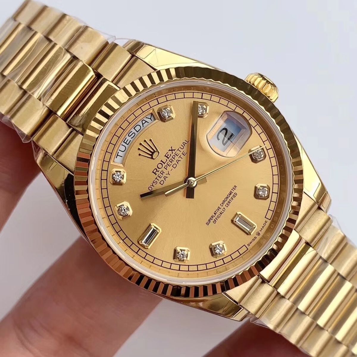 [Super Clone] Regency Weekday 36 mm Weekday Fluted Bezel Champagne colour set with diamonds Dial 128238 2532