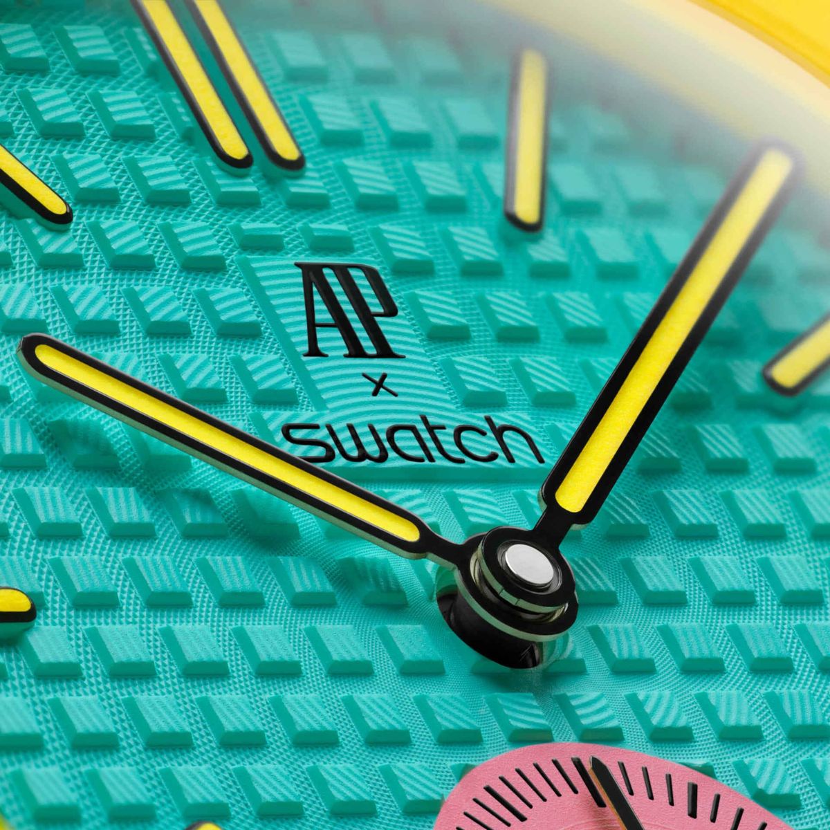 Swiss Pop Art Otg Roz Ceramic Watch 4050