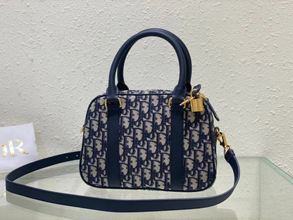 2026 Exquisite+leather+bags-135