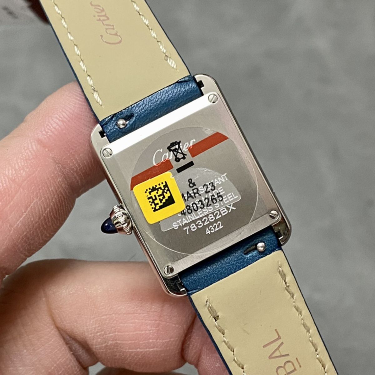 Parisian Rectangular Essential watch 29.5 x 22 mm 7878