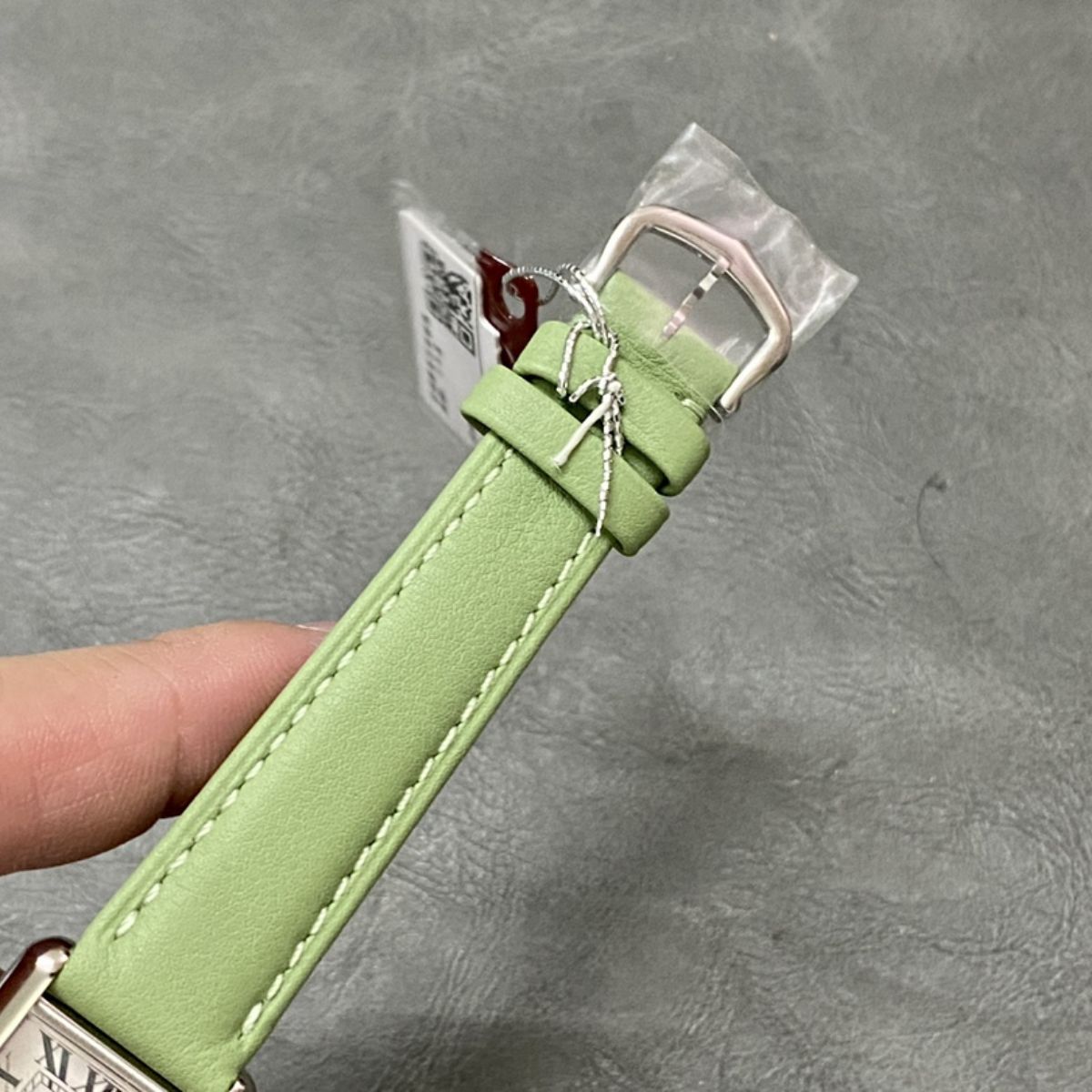 Parisian Rectangular Essential watch 29.5 x 22 mm 9351