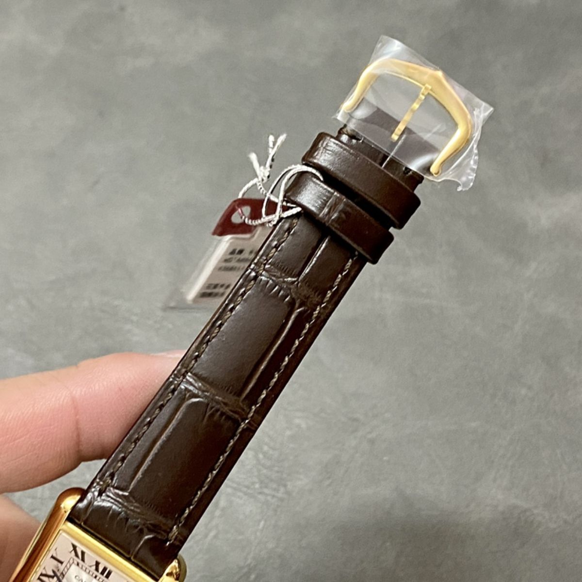 Parisian Rectangular Essential watch 29.5 x 22 mm 9639