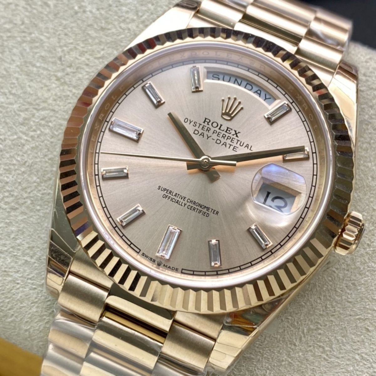 Regency Weekday 40 mm Weekday Fluted Bezel Sundust set with diamonds Dial 228235 6062