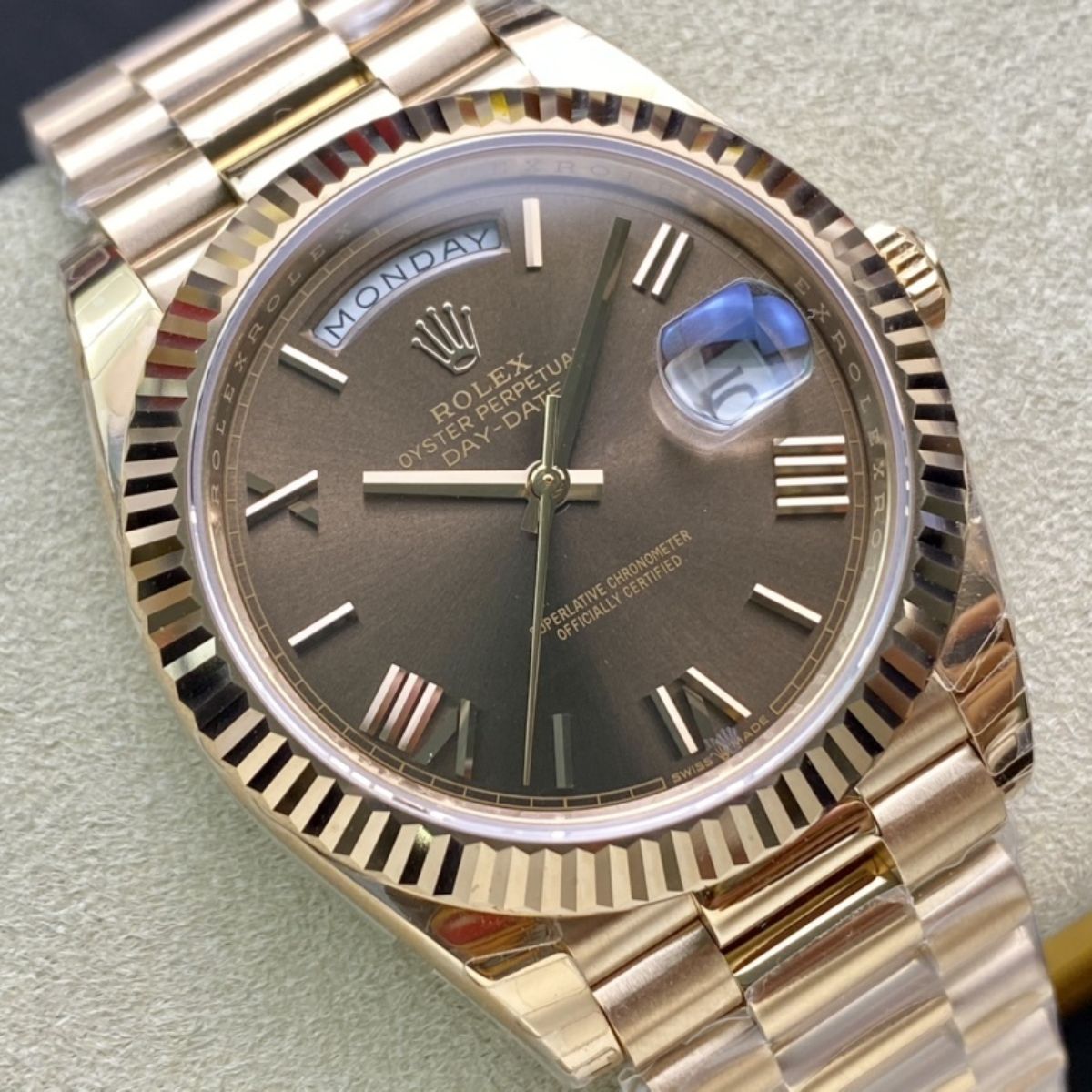 Regency Weekday 40 mm Weekday Fluted Bezel Chocolate Dial 228235 5961