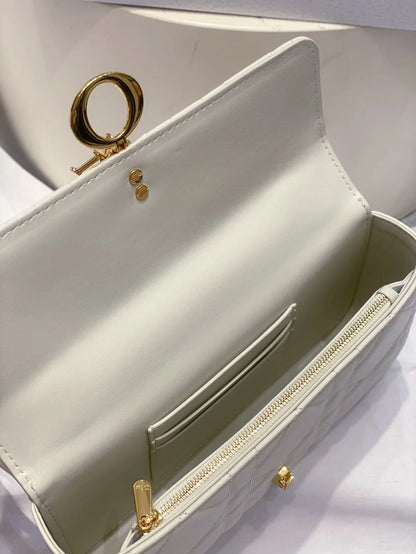 2026 Exquisite+leather+bags-129