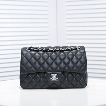 Classic Medium Smooth Leather Flap Bag Black 25cm A01113 Y01480 94305 Classic Bag