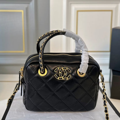 25c Chain Handle Bowling Bag Black 18cm 25 New Collection Bag