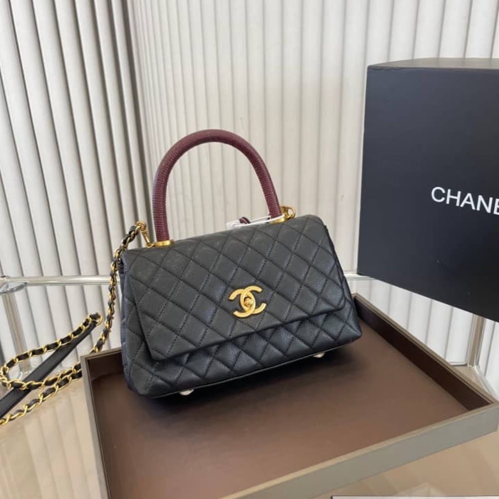 Small Top Handle Grained Leather Bag Black 23cm 22 New Collection Bag Flap Bag