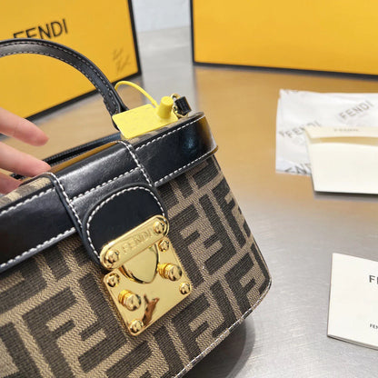 2026 Exquisite+leather+bags-446