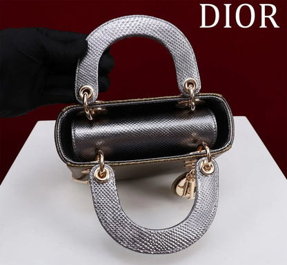 2026 Exquisite+leather+bags-96