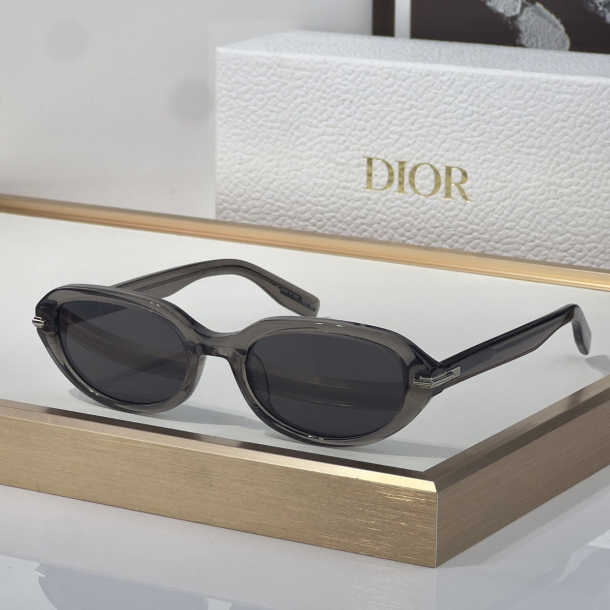 2026 High-End leisure travel versatile sunglasses19003