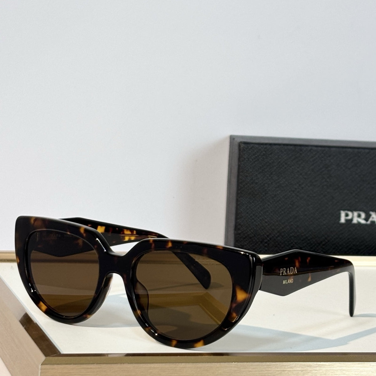 2026 High-End leisure travel versatile sunglasses19004
