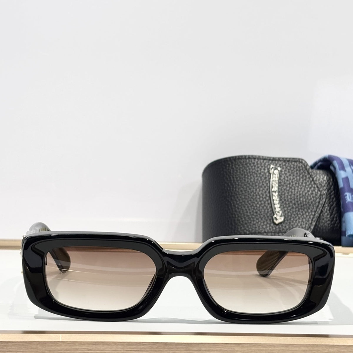 2026 High-End leisure travel versatile sunglasses19005