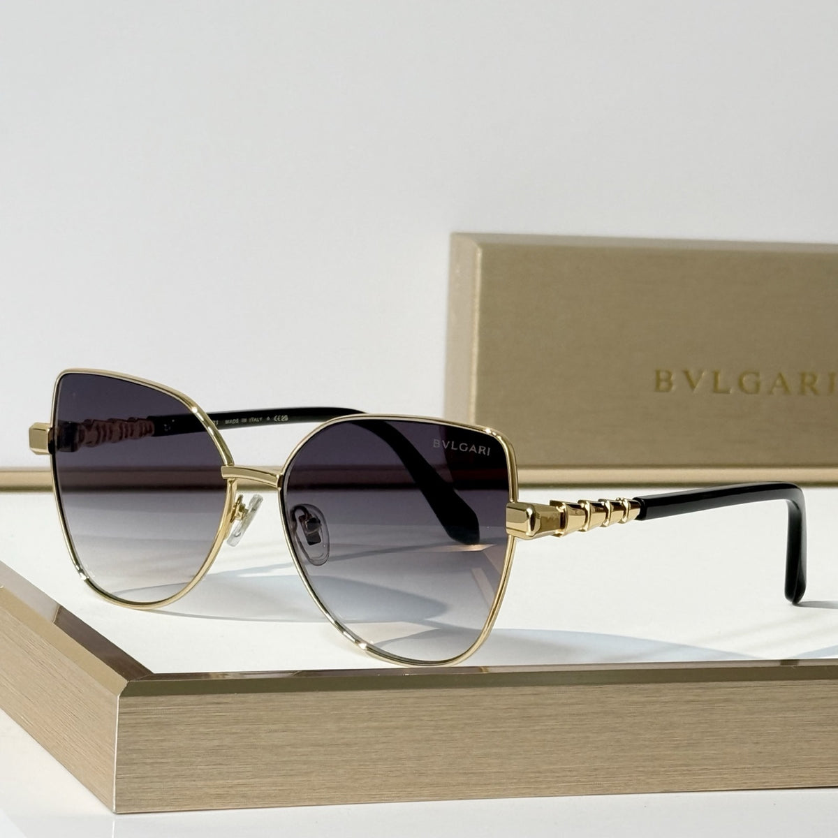 2026 High-End leisure travel versatile sunglasses19010