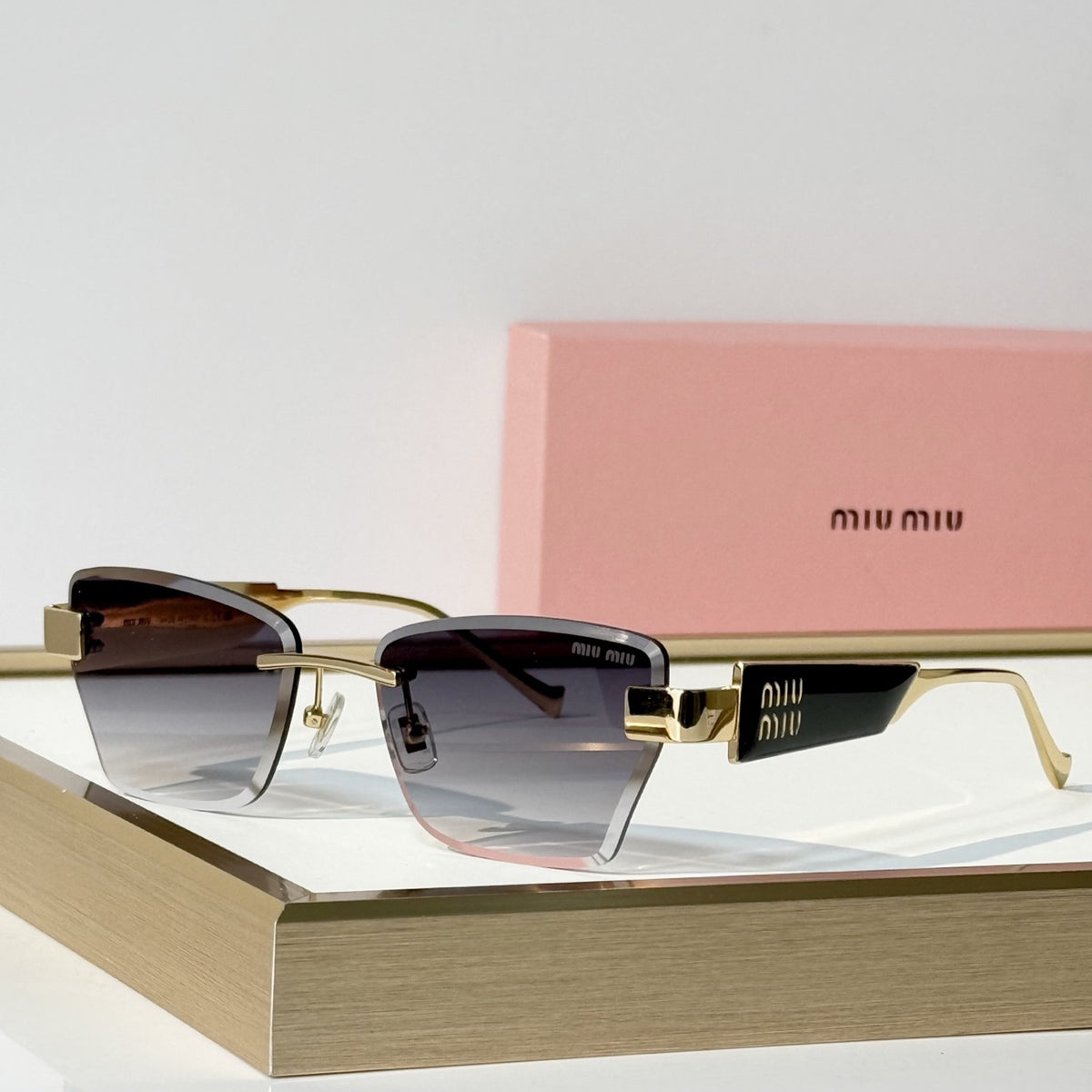 2026 High-End leisure travel versatile sunglasses19011