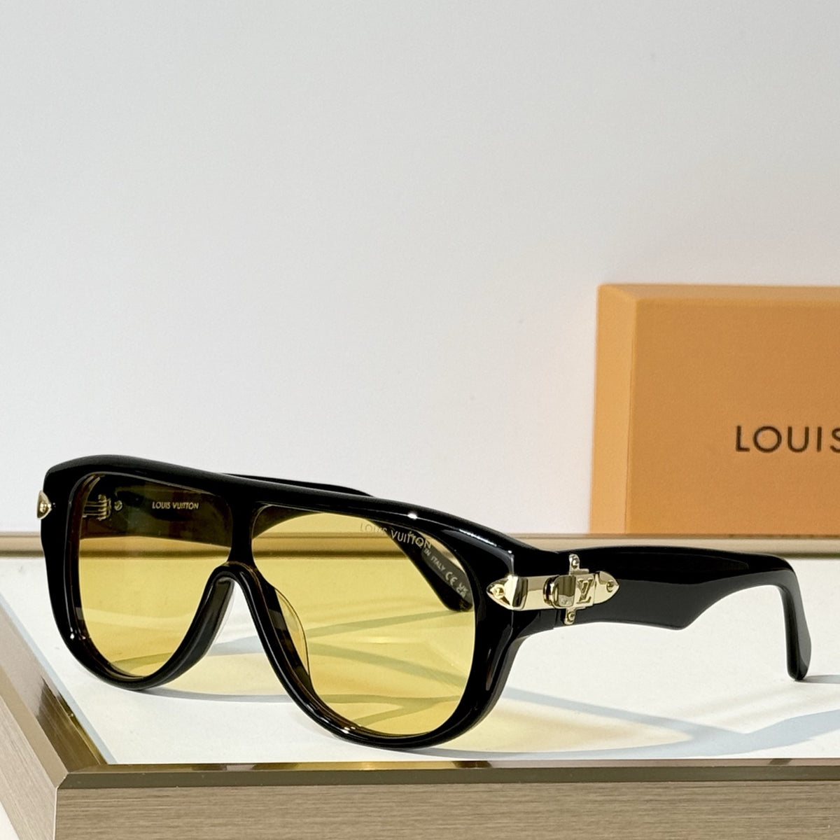 2026 High-End leisure travel versatile sunglasses19023