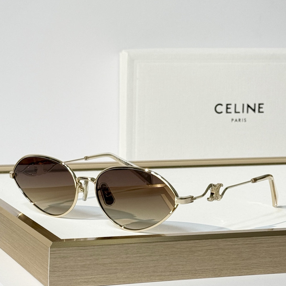2026 High-End leisure travel versatile sunglasses19024