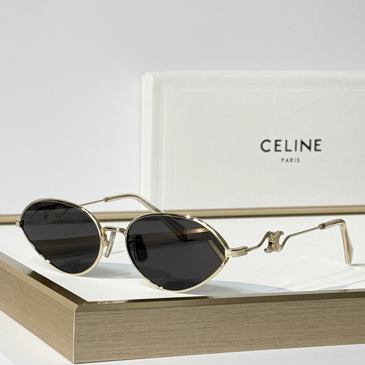 2026 High-End leisure travel versatile sunglasses19024
