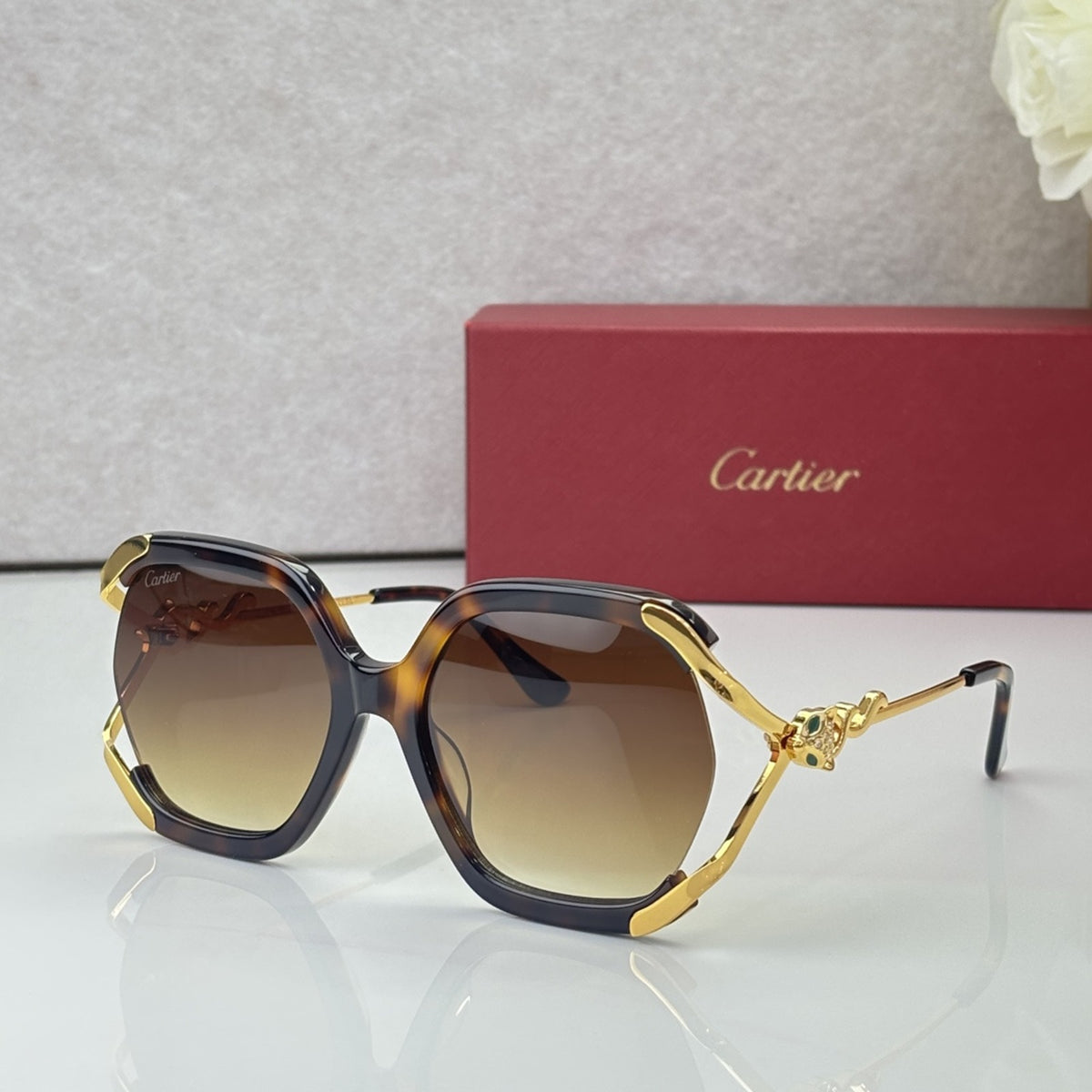 2026 High-End leisure travel versatile sunglasses19026