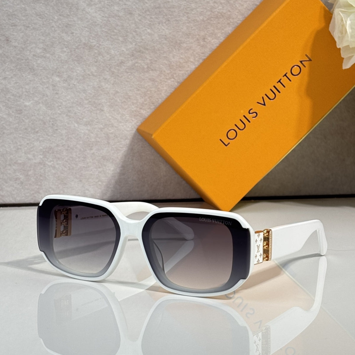 2026 High-End leisure travel versatile sunglasses19033