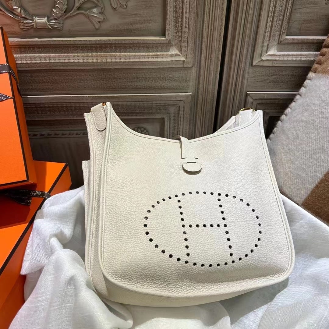Evelyne 25 Clemence Shoulder Bag White 25Cm Evelyne Bag