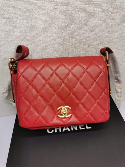 23B Small Smooth Leather Flap Bags Red 22cm 22 New Collection Bag Flap Bag