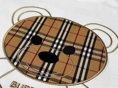 Embroidered bear t-shirt